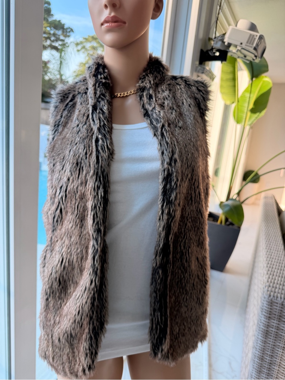 Sebby Black Faux Fur Vest